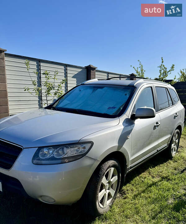 Позашляховик / Кросовер Hyundai Santa FE 2009 в Сарнах