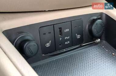 Внедорожник / Кроссовер Hyundai Santa FE 2012 в 