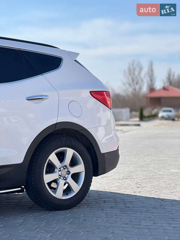 Внедорожник / Кроссовер Hyundai Santa FE 2012 в Виннице