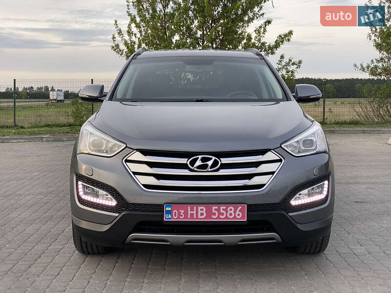 Позашляховик / Кросовер Hyundai Santa FE 2014 в Радивиліві