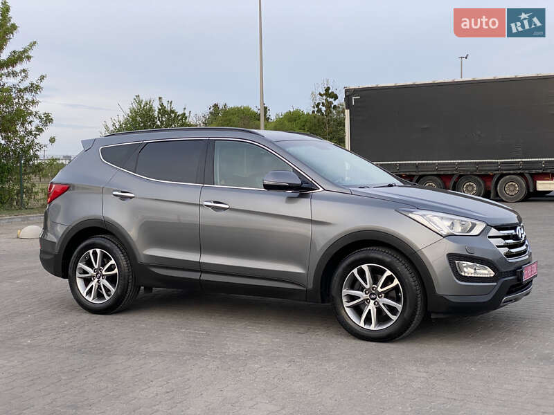 Позашляховик / Кросовер Hyundai Santa FE 2014 в Радивиліві
