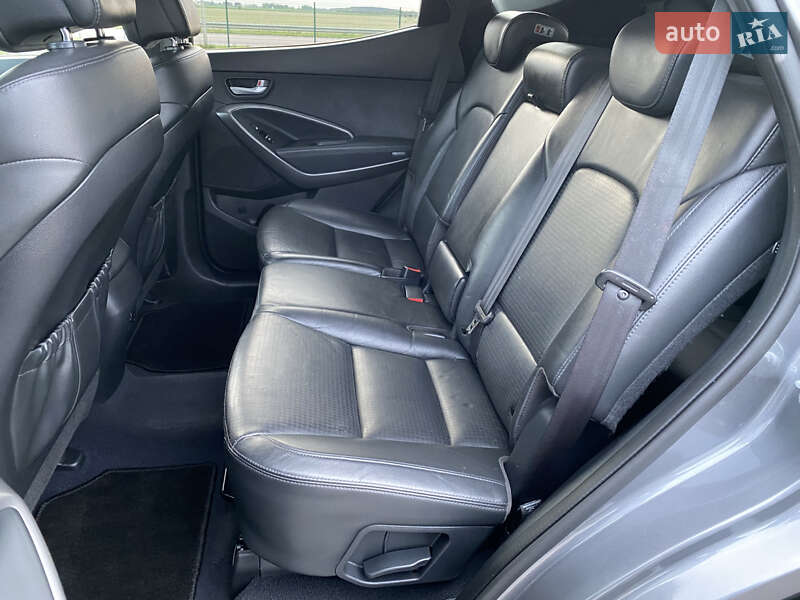 Позашляховик / Кросовер Hyundai Santa FE 2014 в Радивиліві