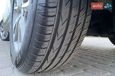 Внедорожник / Кроссовер Hyundai Santa FE 2014 в 
