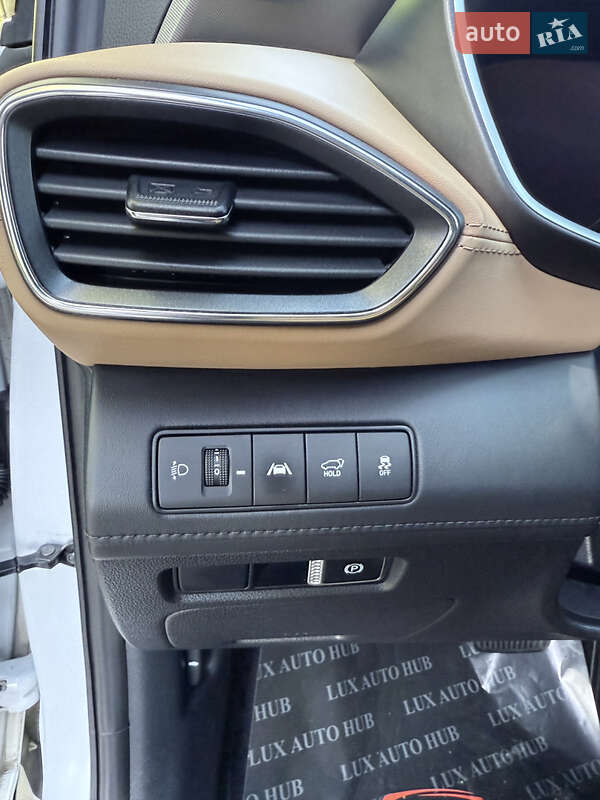 Позашляховик / Кросовер Hyundai Santa FE 2020 в Києві