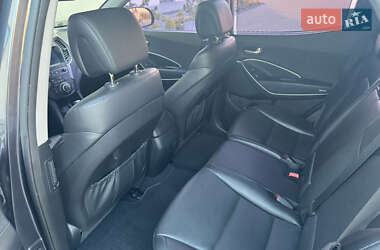 Внедорожник / Кроссовер Hyundai Santa FE 2015 в 