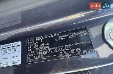 Внедорожник / Кроссовер Hyundai Santa FE 2015 в 
