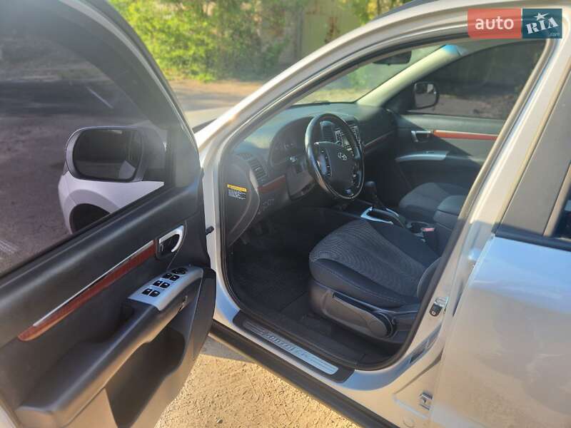 Внедорожник / Кроссовер Hyundai Santa FE 2009 в Харькове