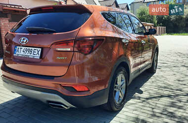 Внедорожник / Кроссовер Hyundai Santa FE 2016 в 