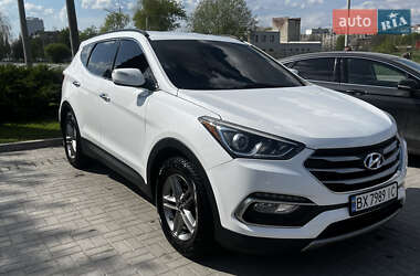 Внедорожник / Кроссовер Hyundai Santa FE 2017 в 
