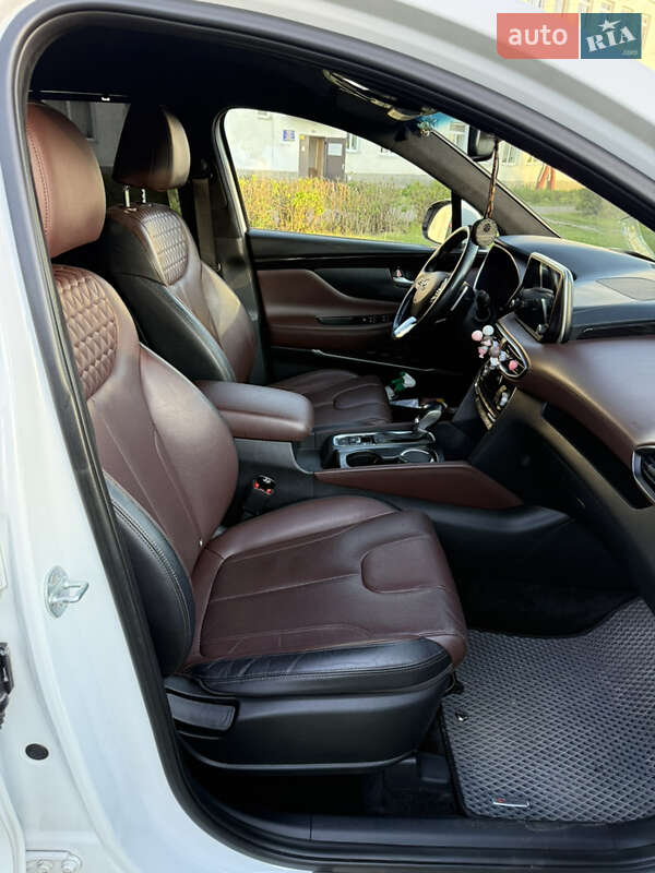 Позашляховик / Кросовер Hyundai Santa FE 2019 в Подільську