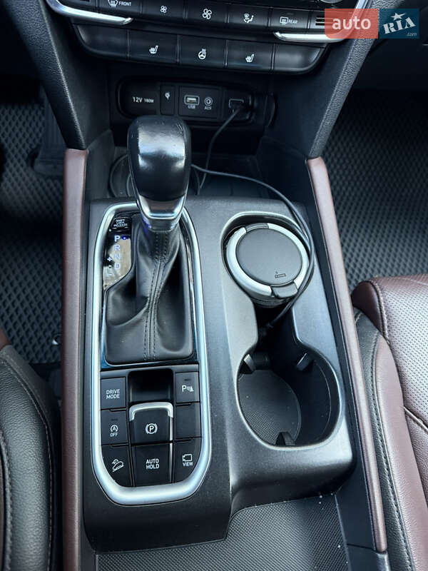 Позашляховик / Кросовер Hyundai Santa FE 2019 в Подільську