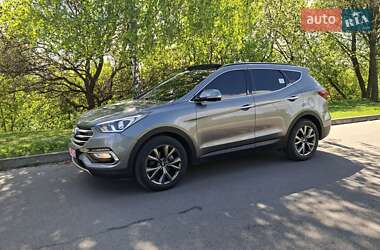 Внедорожник / Кроссовер Hyundai Santa FE 2016 в 