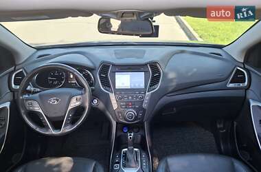 Внедорожник / Кроссовер Hyundai Santa FE 2016 в 