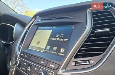 Внедорожник / Кроссовер Hyundai Santa FE 2016 в 