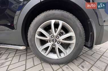 Позашляховик / Кросовер Hyundai Santa FE 2013 в 