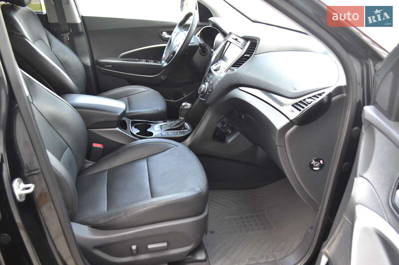 Позашляховик / Кросовер Hyundai Santa FE 2012 в Вінниці