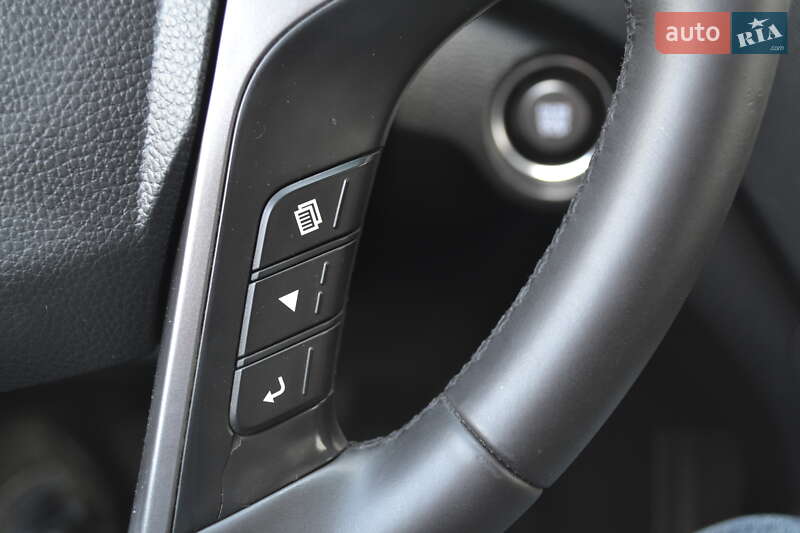 Позашляховик / Кросовер Hyundai Santa FE 2012 в Вінниці