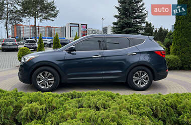Внедорожник / Кроссовер Hyundai Santa FE 2015 в 