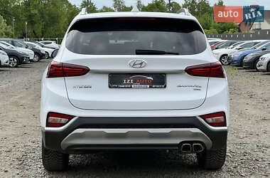Внедорожник / Кроссовер Hyundai Santa FE 2019 в 