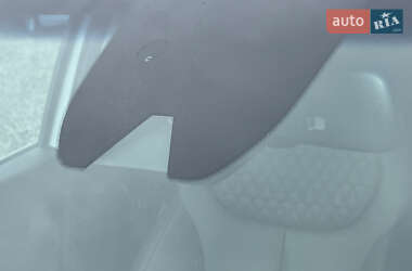 Внедорожник / Кроссовер Hyundai Santa FE 2019 в 