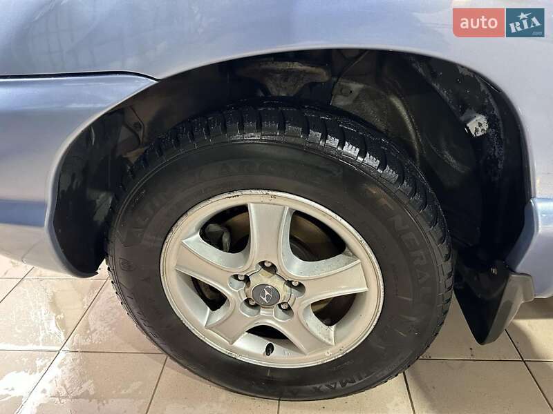 Позашляховик / Кросовер Hyundai Santa FE 2002 в Харкові