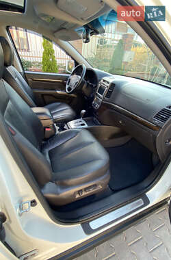 Внедорожник / Кроссовер Hyundai Santa FE 2012 в 