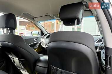 Внедорожник / Кроссовер Hyundai Santa FE 2014 в 