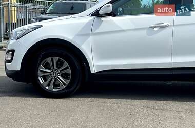 Внедорожник / Кроссовер Hyundai Santa FE 2014 в 