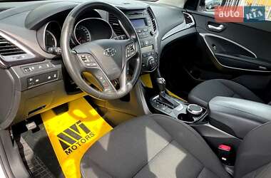 Внедорожник / Кроссовер Hyundai Santa FE 2014 в 