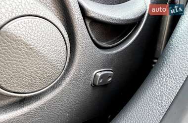 Внедорожник / Кроссовер Hyundai Santa FE 2014 в 