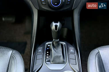Внедорожник / Кроссовер Hyundai Santa FE 2012 в 