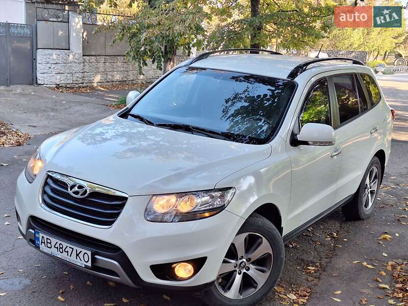 Позашляховик / Кросовер Hyundai Santa FE 2012 в 