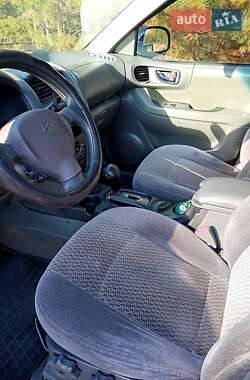 Позашляховик / Кросовер Hyundai Santa FE 2004 в 