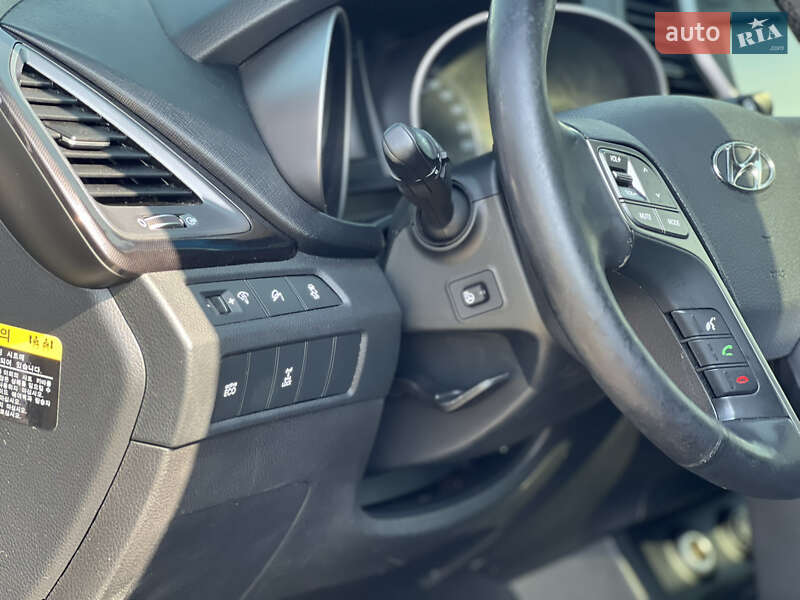 Позашляховик / Кросовер Hyundai Santa FE 2013 в Львові