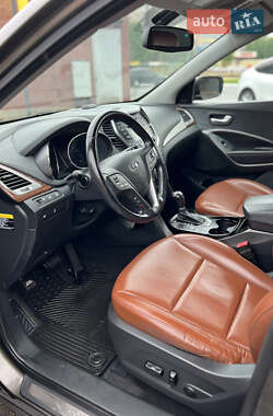 Позашляховик / Кросовер Hyundai Santa FE 2013 в 