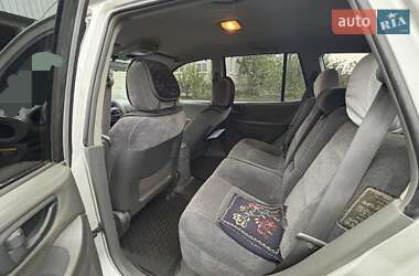 Позашляховик / Кросовер Hyundai Santa FE 2001 в 
