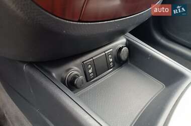 Внедорожник / Кроссовер Hyundai Santa FE 2009 в 