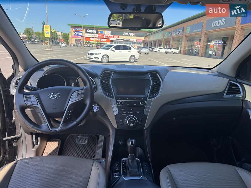 Внедорожник / Кроссовер Hyundai Santa FE 2017 в Кривом Роге