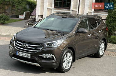 Позашляховик / Кросовер Hyundai Santa FE 2017 в 