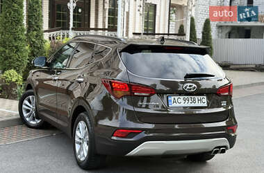 Позашляховик / Кросовер Hyundai Santa FE 2017 в 