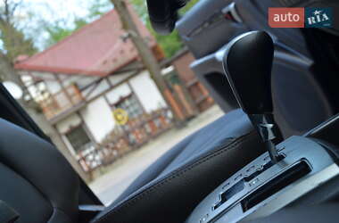 Позашляховик / Кросовер Hyundai Santa FE 2012 в 