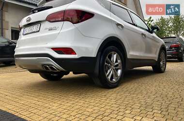 Внедорожник / Кроссовер Hyundai Santa FE 2015 в 