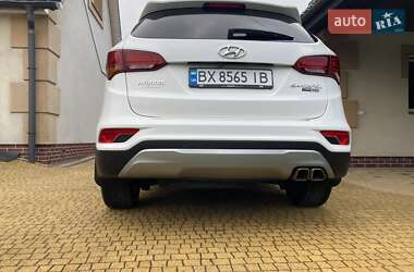Внедорожник / Кроссовер Hyundai Santa FE 2015 в 