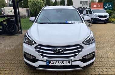 Внедорожник / Кроссовер Hyundai Santa FE 2015 в 