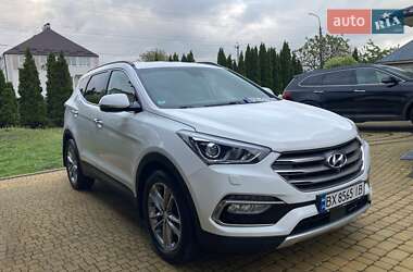 Внедорожник / Кроссовер Hyundai Santa FE 2015 в 
