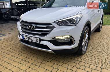 Внедорожник / Кроссовер Hyundai Santa FE 2015 в 