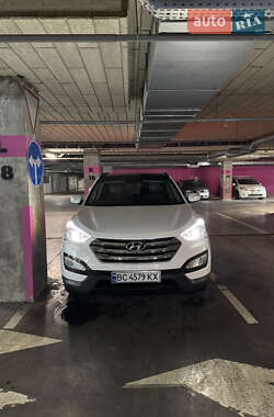 Позашляховик / Кросовер Hyundai Santa FE 2014 в 