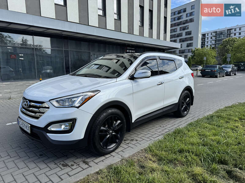 Позашляховик / Кросовер Hyundai Santa FE 2014 в 