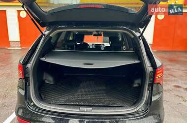 Внедорожник / Кроссовер Hyundai Santa FE 2014 в 