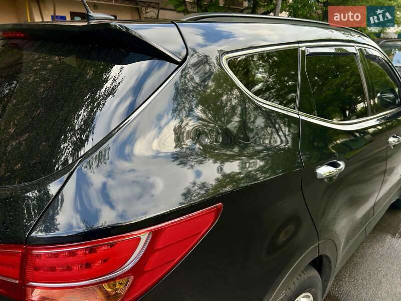 Позашляховик / Кросовер Hyundai Santa FE 2014 в Харкові